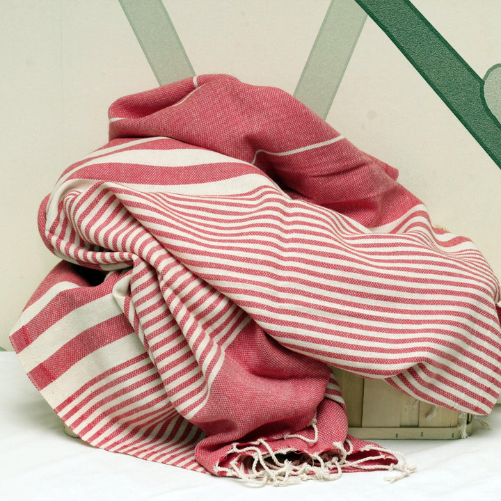 Christmas Gift Sauna & Spa Set- Stripped Towel - madeathand.nl