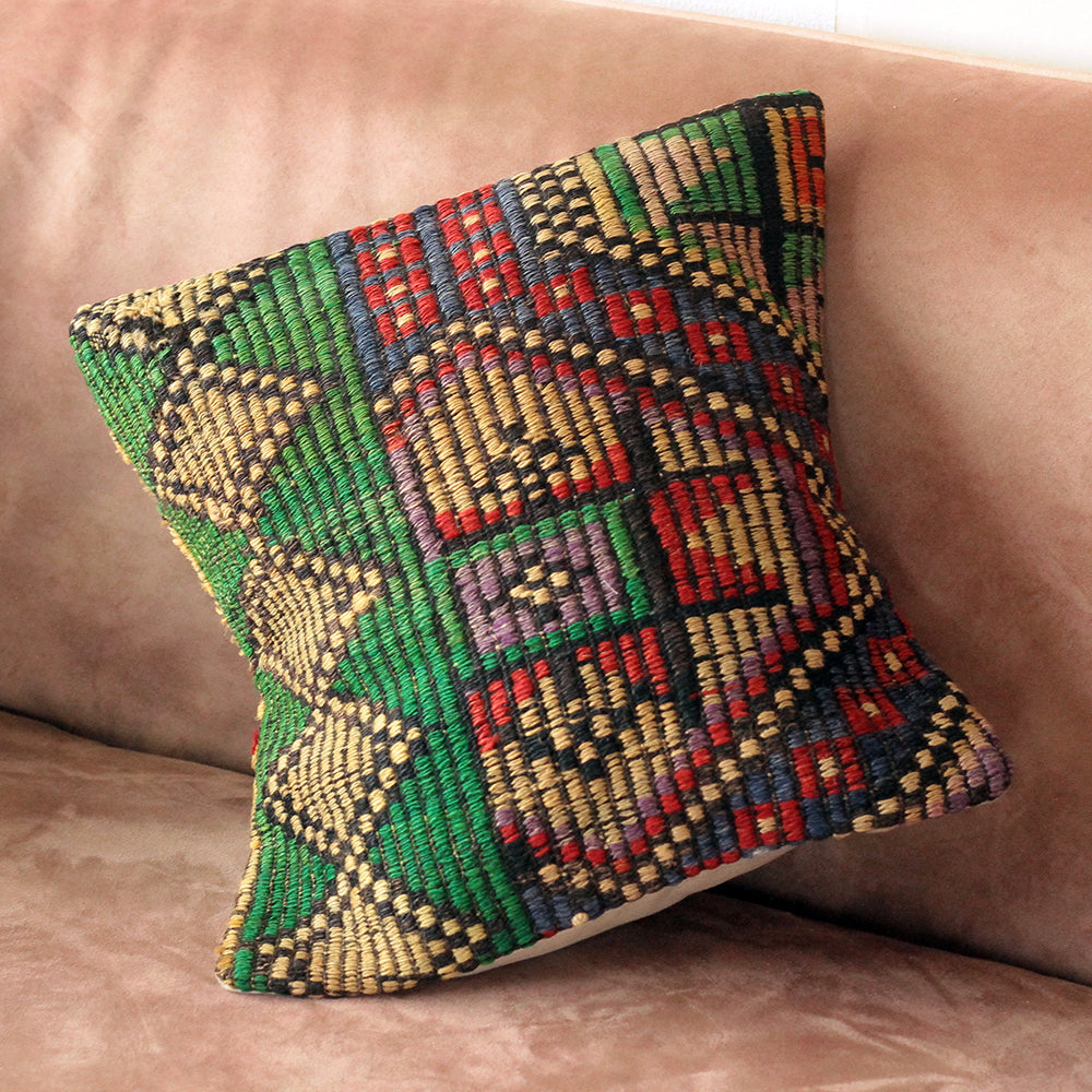 Kilim Pillow (0-1096) - madeathand.com