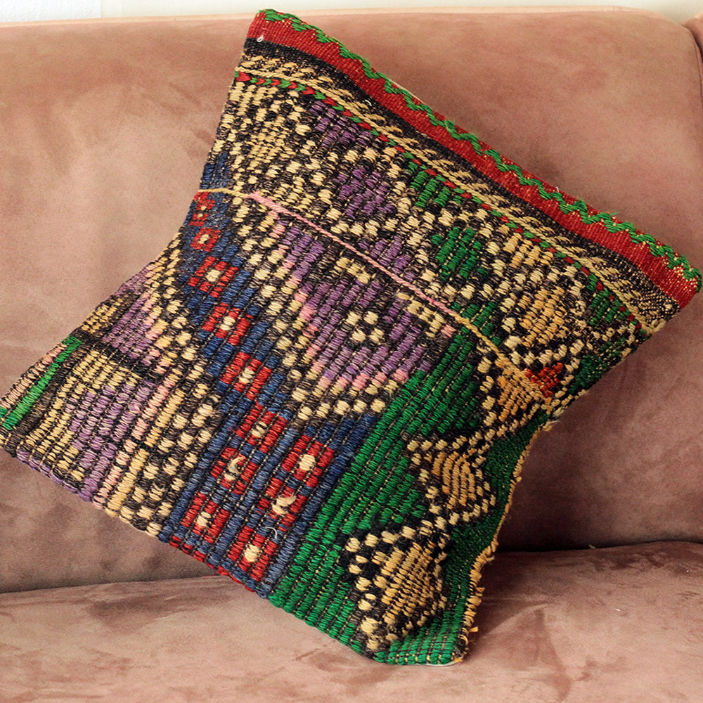 Kilim Pillow (0-1096) - madeathand.com