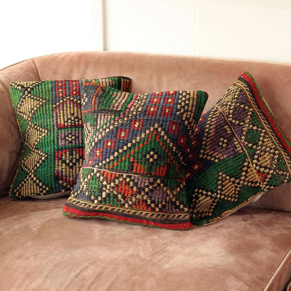 Kilim Pillow (0-1096) - madeathand.com