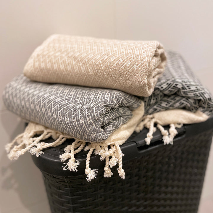 HELIX-PESTEMAL-TURKISH-TOWEL-HAMAMDOEK - madeathand.com