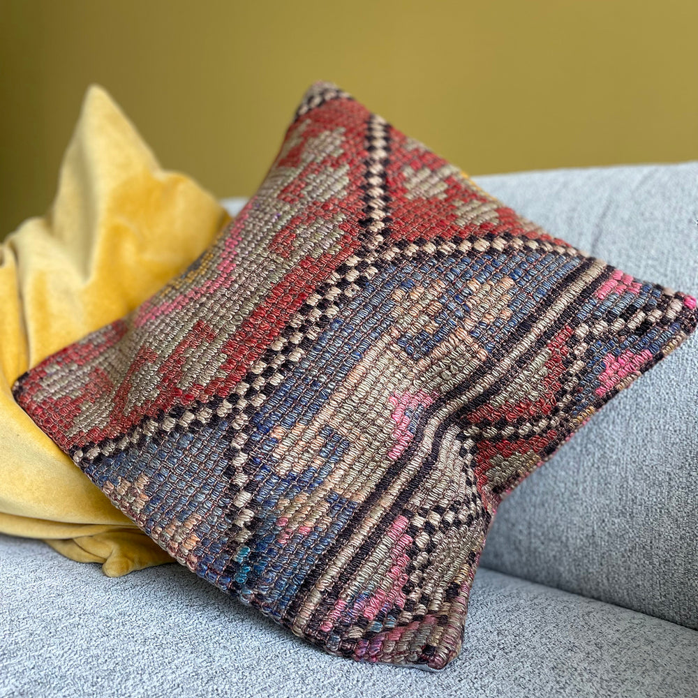 Kilim Pillow - (C-12698) -madeathand.com