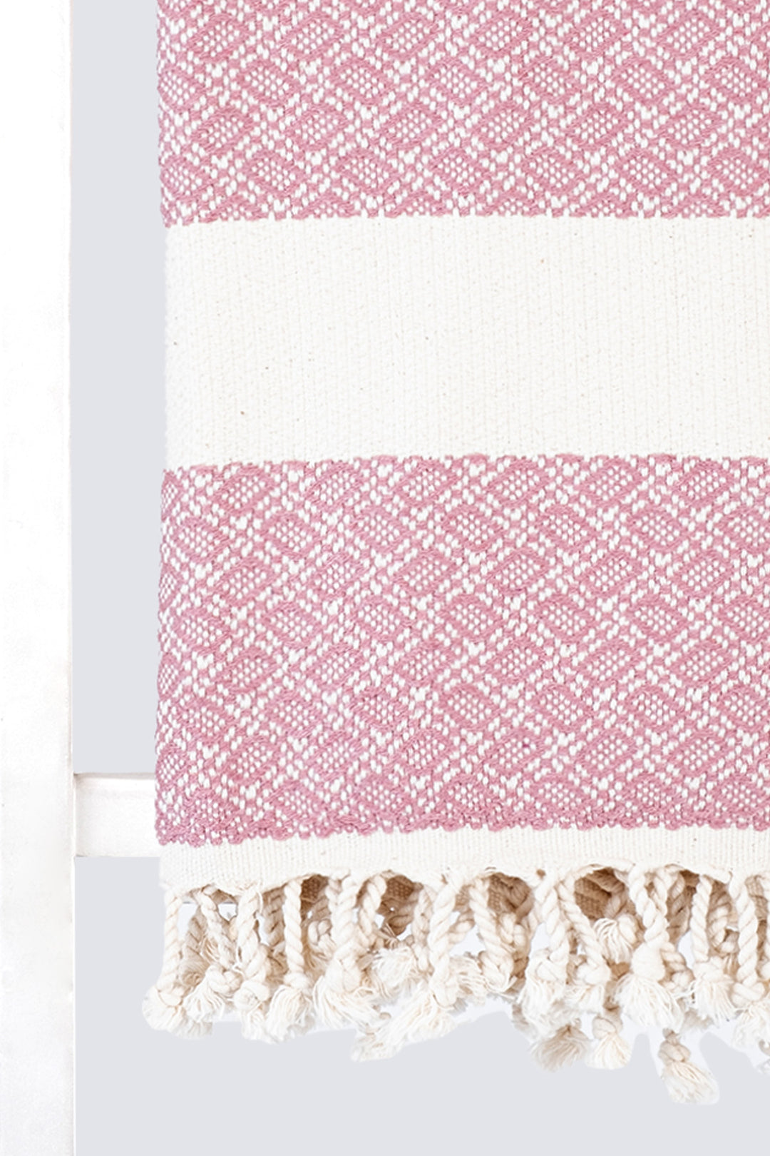 Lokum-pink-turkish-towel-MADEATHAND.COM